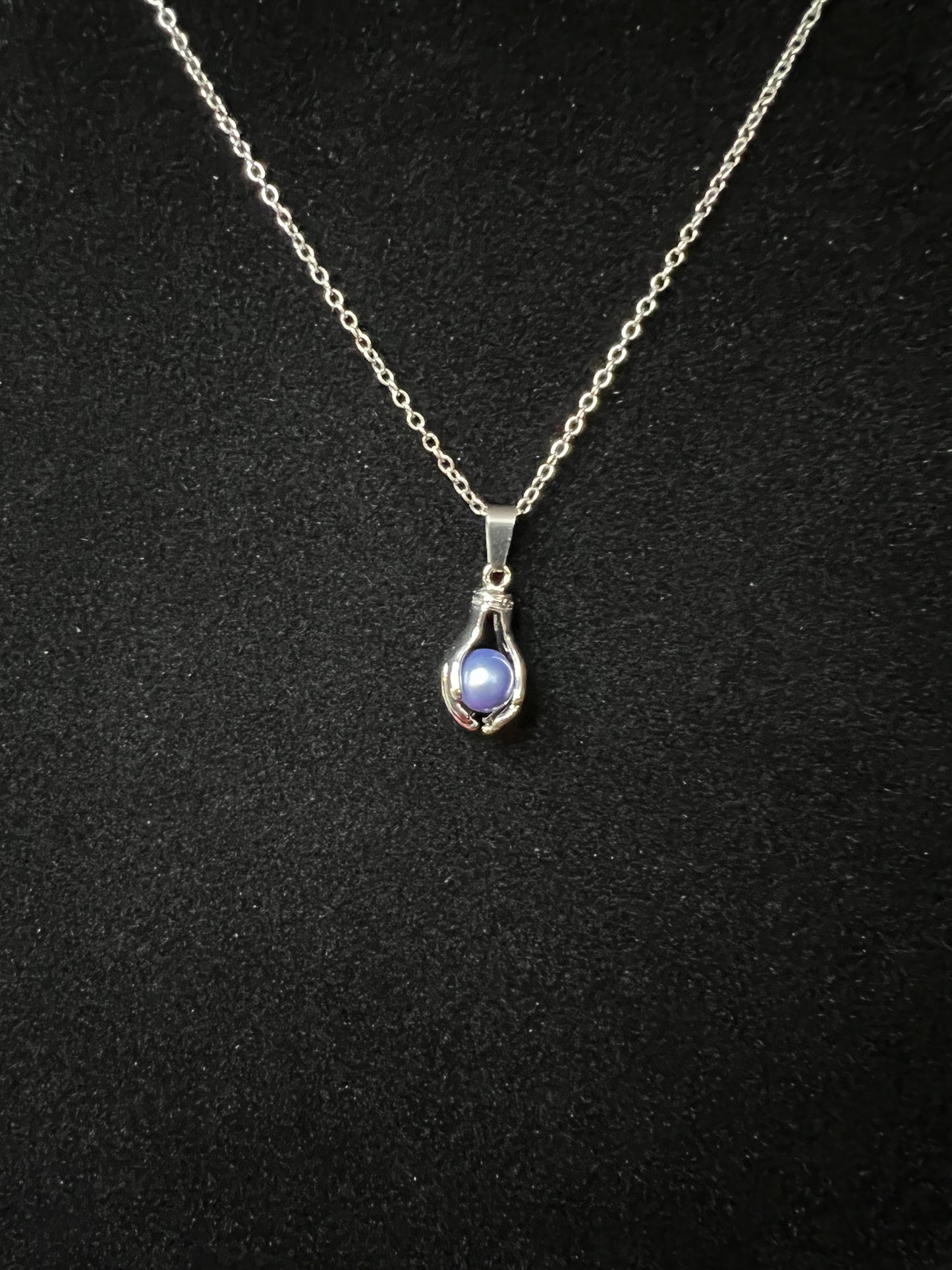 Hand Pearl Necklace